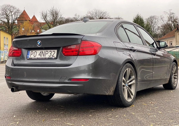 BMW Seria 3 cena 55000 przebieg: 235000, rok produkcji 2015 z Nidzica małe 56